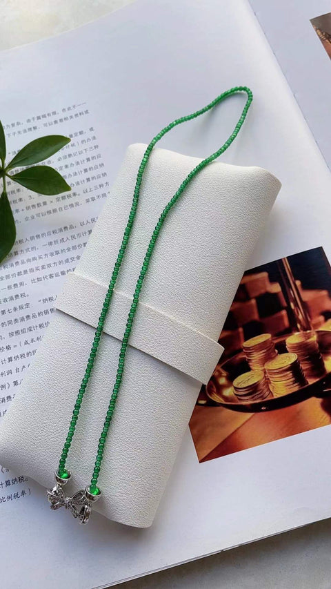 Giok alami bermotif millet, material tambang lama, tembus pandang yang sangat baik, tekstur bersih, dapat dikenakan sebagai gelang atau kalung, ukuran 0,3, termasuk ongkos kirim dan pajak.