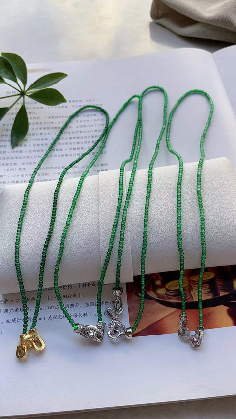 Giok alami bermotif millet, material tambang lama, tembus pandang yang sangat baik, tekstur bersih, dapat dikenakan sebagai gelang atau kalung, ukuran 0,3, termasuk ongkos kirim dan pajak.
