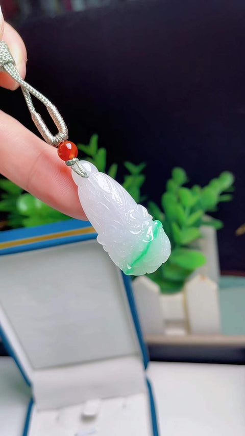 Kubis giok alami, melambangkan kekayaan berlimpah, terbuat dari material tambang lama, dimensi 3,8 x 1,6 cm, termasuk ongkos kirim dan pajak.
