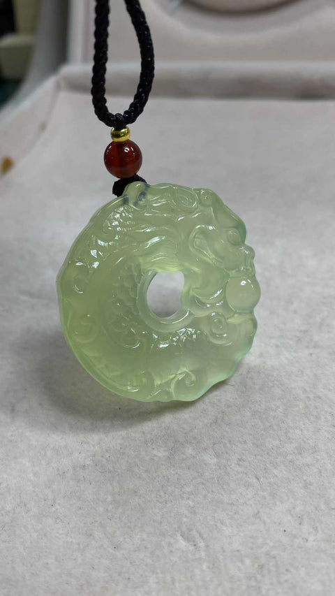 Kemakmuran Bisnis: Liontin Giok Xiuyan Indah Berbentuk Es - Ikan Berubah Menjadi Naga, Ukuran: 38 x 36 mm, termasuk ongkos kirim dan pajak.