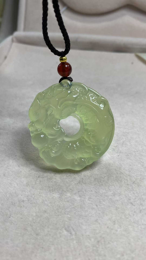 Kemakmuran Bisnis: Liontin Giok Xiuyan Indah Berbentuk Es - Ikan Berubah Menjadi Naga, Ukuran: 38 x 36 mm, termasuk ongkos kirim dan pajak.
