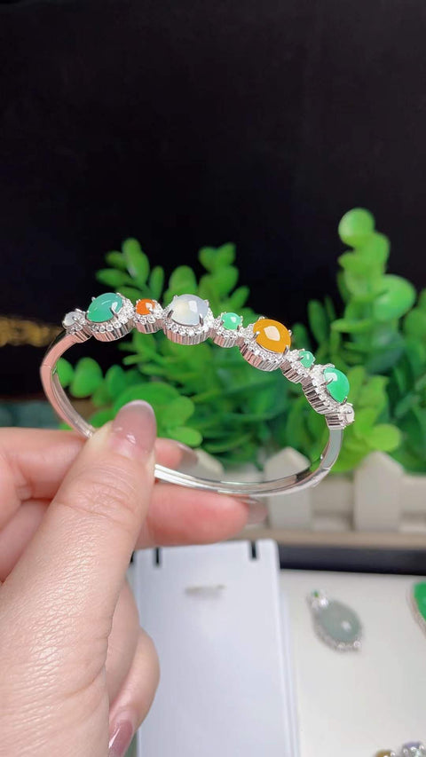 Gelang giok alami, material tambang lama, tekstur halus dan hangat, warna hijau apel yang indah, dipasang pada perak 925, batu permata 0,6 mm, termasuk ongkos kirim dan pajak.