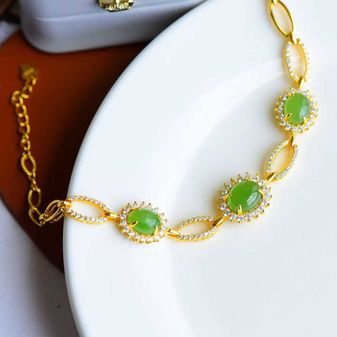 🍃Produk baru dari butik: Gelang perak sterling bertatahkan giok Hetian alami. Permukaannya bertatahkan giok alami dengan sangat indah. Nomor barang: 15933-2#. Ongkos kirim dan pajak sudah termasuk.