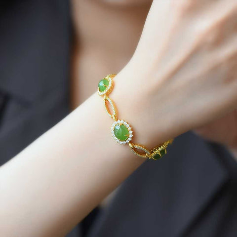 🍃Produk baru dari butik: Gelang perak sterling bertatahkan giok Hetian alami. Permukaannya bertatahkan giok alami dengan sangat indah. Nomor barang: 15933-2#. Ongkos kirim dan pajak sudah termasuk.