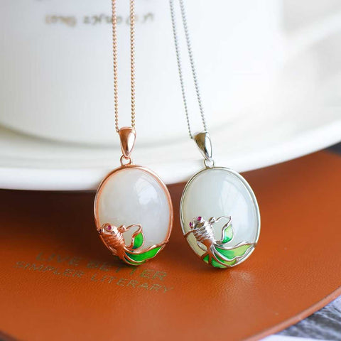 0188# Liontin Ikan Mas Berenamel Perak Sterling 925 dan Batu Giok Hetian Cabochon. Spesifikasi: 15*20 mm (termasuk ongkos kirim dan pajak).