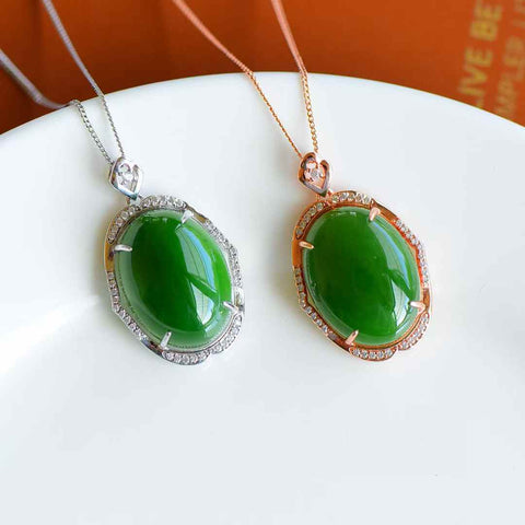 🍃Barang baru dari butik! Liontin cabochon yang sangat cantik, terbuat dari perak sterling dengan batu giok nefrit alami. Giok Hetian alami, kualitas sempurna, sangat berkilau. Nomor barang: 10036#, ukuran 15*20 mm, sudah termasuk ongkos kirim dan pajak.
