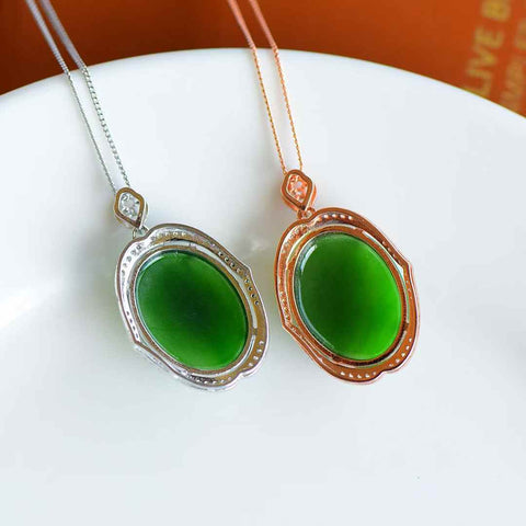 🍃Barang baru dari butik! Liontin cabochon yang sangat cantik, terbuat dari perak sterling dengan batu giok nefrit alami. Giok Hetian alami, kualitas sempurna, sangat berkilau. Nomor barang: 10036#, ukuran 15*20 mm, sudah termasuk ongkos kirim dan pajak.