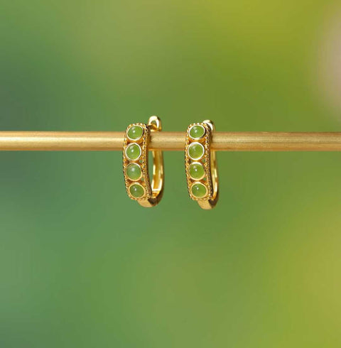 17191-2# Anting-anting lingkaran polos perak sterling 925 bertatahkan giok Hetian. Desain baru dan unik, penuh keberuntungan, kualitas giok yang bagus, ukuran giok: 2*2. Termasuk ongkos kirim dan pajak.