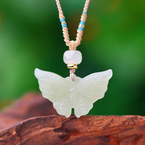 D15332# Giok Qinghai yang Indah "Kupu-kupu Keberuntungan" - simbol kebahagiaan, cinta, dan kebebasan. 21*34 (termasuk ongkos kirim dan pajak).