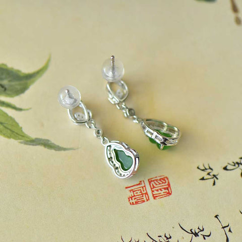 12464 Set Anting Perak S925 dengan Labu Giok Hetian dan Zirkon. Batu lepas: 5*7 cm. Termasuk ongkos kirim dan pajak.