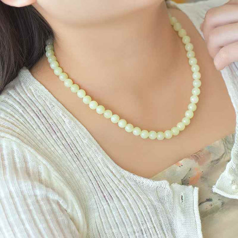 6034# Kalung manik-manik giok kuning Hetian 8mm, desain baru dan unik, kualitas giok yang hangat dan halus, menarik perhatian dan memukau saat dikenakan. Termasuk ongkos kirim dan pajak.