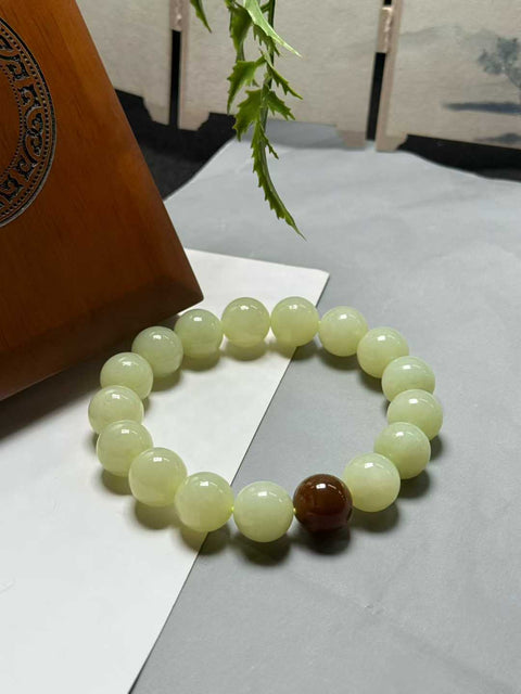 Gelang giok Hetian "Keberuntungan", menampilkan warna kuning yang kaya dan warna seperti gula, berukuran sekitar 12mm, termasuk ongkos kirim dan pajak.