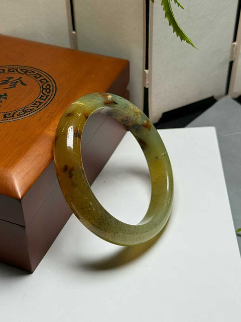 Gelang Giok Bunga Xiuyan Alami "Gelang Perdamaian" Dimensi: sekitar 58×13,2×9mm. Semua batu terbentuk secara alami. Termasuk ongkos kirim dan pajak.