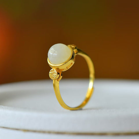 🌷🌷🌷9378-2#S925 perak bertatahkan giok Hetian, cincin yang melambangkan keberuntungan yang berkelanjutan. Desain unik, pengerjaan yang indah, dan makna yang membawa keberuntungan. Ukuran sekitar 8*8 cm. Termasuk ongkos kirim dan pajak.
