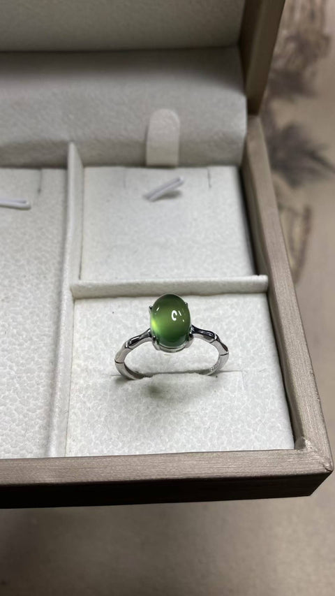 Cincin: Cincin giok Xiuyan yang indah dengan warna hijau pekat 💍, terbuat dari perak 925, ukuran dapat disesuaikan, ukuran: 7 x 9mm, termasuk ongkos kirim dan pajak.