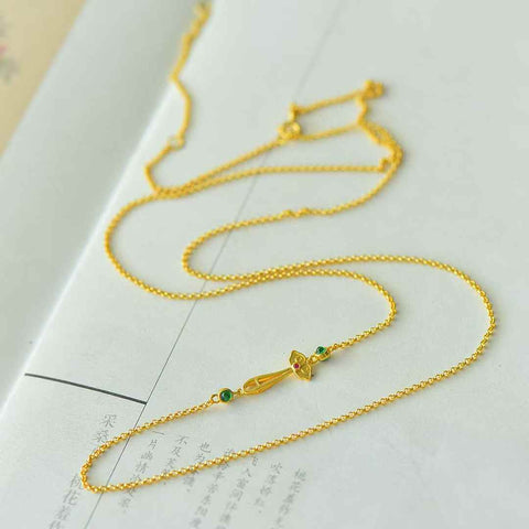 9849-2 Kalung Sweater "Keberuntungan dan Kemakmuran Selalu"; 9848-2 Kalung Sweater "Daun Semanggi Empat Kelopak Keberuntungan"; 9850-2 Kalung Sweater "Kedamaian dan Keberuntungan". Desain baru, pengiriman dan pajak sudah termasuk.