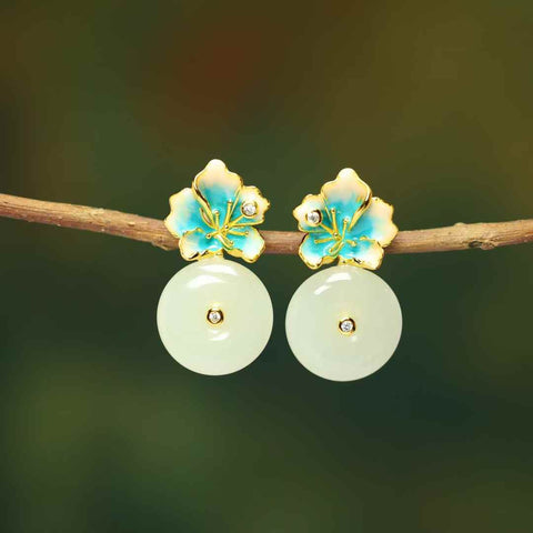 8136-2#s925 Anting Gesper Pengaman Giok Hetian Bertatahkan Perak (Batu Mentah): 15*15 cm. Termasuk ongkos kirim dan pajak.
