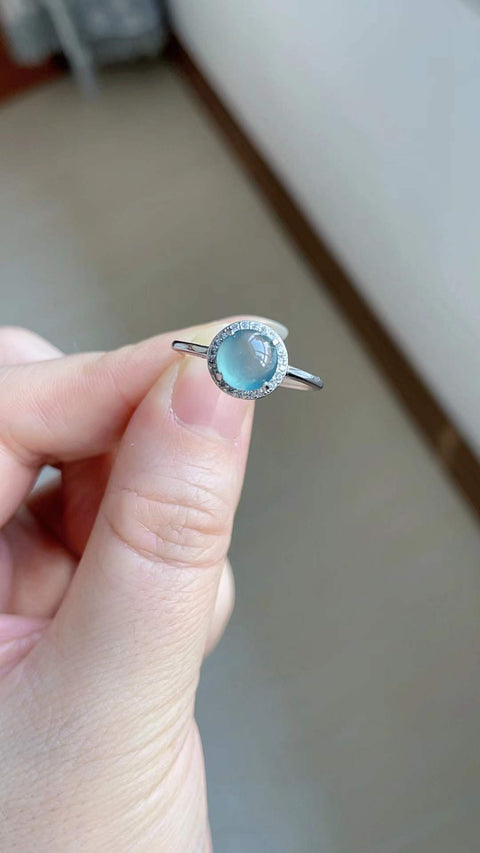 Cincin giok alami 💍, terbuat dari material tambang lama, dengan tekstur halus dan hangat, tembus pandang dan kekakuan yang sangat baik, diameter 7mm, termasuk ongkos kirim dan pajak.