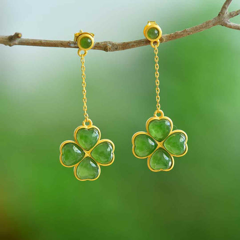 12267-6925 Anting-anting Daun Semanggi Empat Kelopak Berbentuk Hati dari Giok Hetian Bertatahkan Perak 🍀, gioknya hangat dan lembut, sudah termasuk ongkos kirim dan pajak.