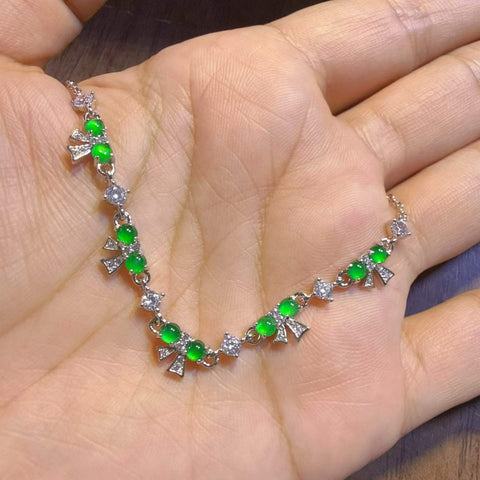 Rangka perak sterling 925, giok jadeit alami Grade A, termasuk ongkos kirim dan pajak.