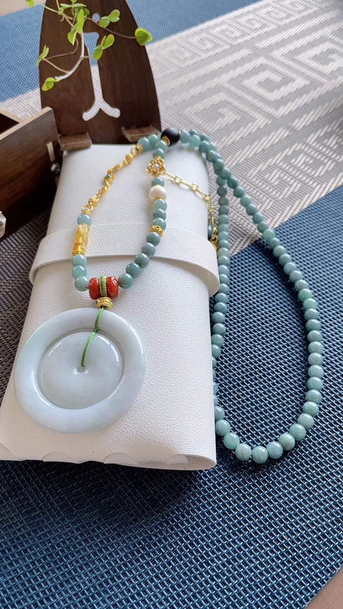 Giok alami dengan pengait ibu dan anak serta rantai air biru, ukuran 4.8, termasuk ongkos kirim dan pajak.