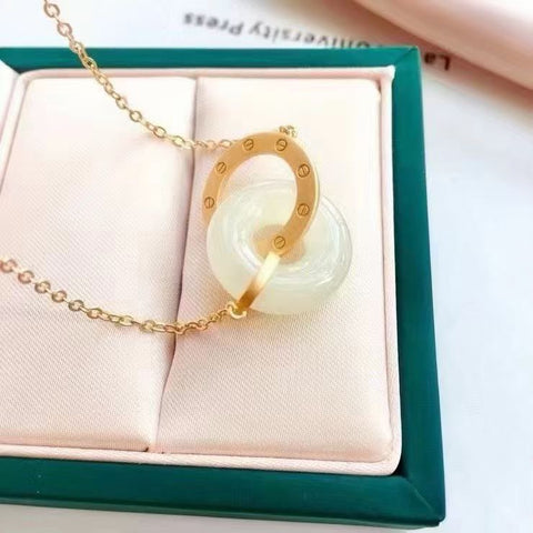 Perhiasan perak sterling 925 bertatahkan giok Hetian, pengerjaan yang indah, desain baru dan unik, termasuk ongkos kirim dan pajak.