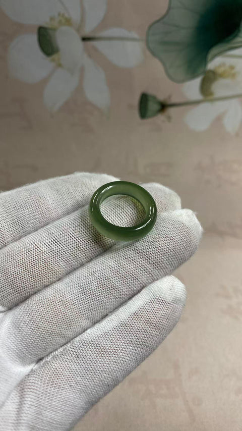Cincin: Cincin giok Xiuyan hijau es yang indah, diameter dalam 16mm, termasuk ongkos kirim dan pajak, nomor barang 202604041236