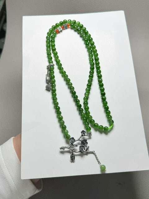 108 butir giok Hetian, kualitas Rusia, 7 warna, hijau terang, satu kalung untuk dua gaya pemakaian~ Bulat dan penuh, warna hijau zamrud cocok untuk berbagai pakaian📿 Aksesori perak 3/7, ukuran sekitar 6mm, termasuk ongkos kirim dan pajak.