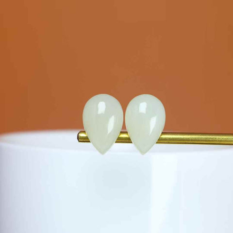 Anting-anting Tetesan Air Mata Giok Hetian Bertatahkan Perak 2114-2#s925. Ukuran Batu Permata: 10*15 mm. Termasuk ongkos kirim dan pajak.