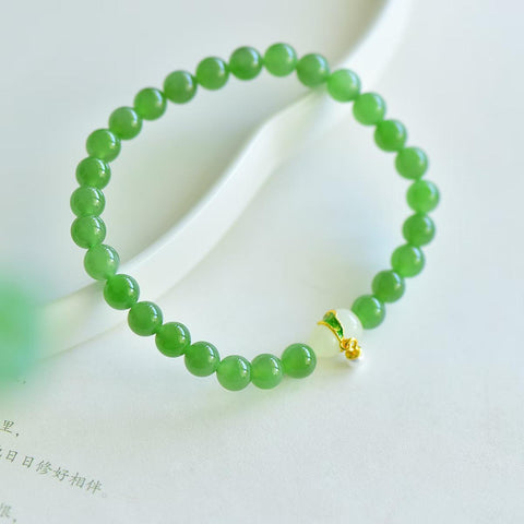 3057# Gelang giok Hetian (jadeit) + perak S925 dengan liontin labu, 6mm. Melambangkan kedamaian, keberuntungan, dan kebahagiaan. Bukan hanya perhiasan yang indah, tetapi juga wadah untuk emosi dan sumber kenyamanan. Ongkos kirim dan pajak sudah termasuk.
