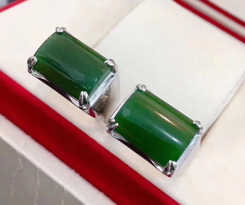 Cincin pria perak sterling S925 bertatahkan giok Hetian - ukuran permukaan giok: cabochon 13×18mm, ukuran muka giok: 12*16mm. Desain yang indah; bergaya dan elegan di pergelangan tangan; terbuat dari giok Rusia kuno, termasuk ongkos kirim dan pajak.