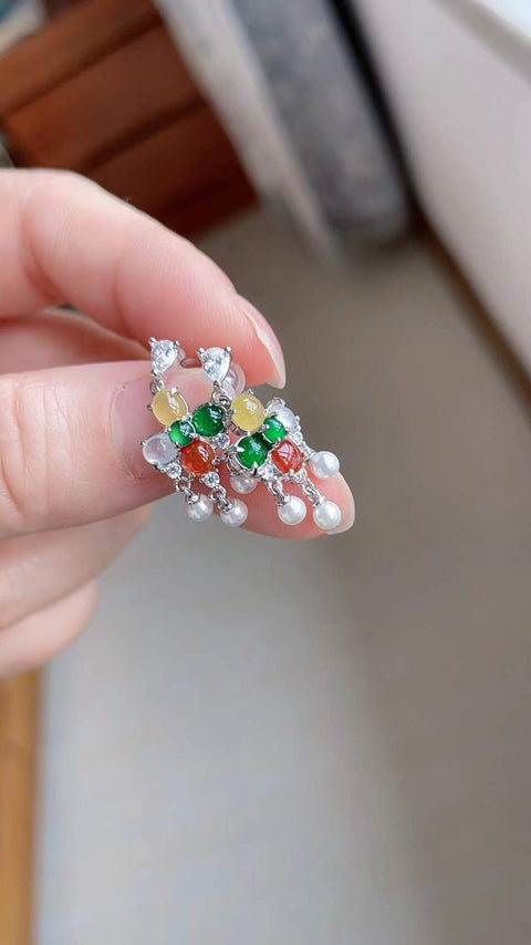 Anting-anting giok alami, tembus pandang yang sangat baik, terbuat dari perak sterling 925, warna-warna permen yang indah, harga sudah termasuk ongkos kirim dan pajak.