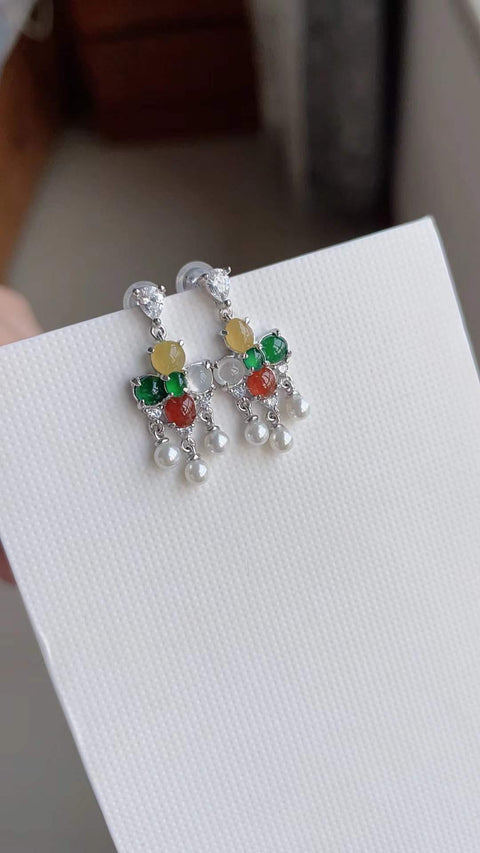 Anting-anting giok alami, tembus pandang yang sangat baik, terbuat dari perak sterling 925, warna-warna permen yang indah, harga sudah termasuk ongkos kirim dan pajak.