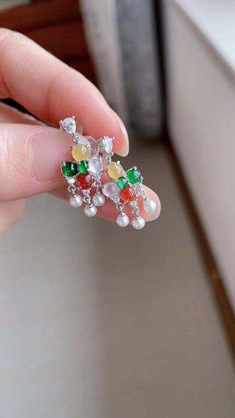 Anting-anting giok alami, tembus pandang yang sangat baik, terbuat dari perak sterling 925, warna-warna permen yang indah, harga sudah termasuk ongkos kirim dan pajak.