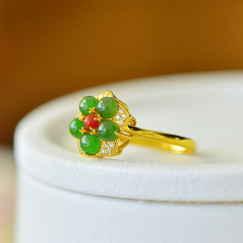 🌴🌴🌴19022-2# Cincin Perak Sterling 925 dengan Giok Hetian Bunga Lima Kelopak 💍 Pengerjaan yang indah, desain sederhana dan halus. Ukuran giok: 4*4 cm. Termasuk ongkos kirim dan pajak.