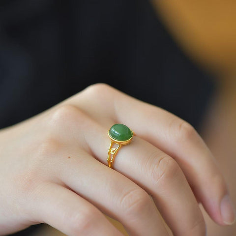 🌷🌷🌷19408-2# Cincin Perak Sterling 925 dengan Inlay Giok Hetian, melambangkan kemakmuran yang meningkat, termasuk ongkos kirim dan pajak.