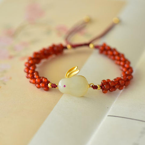 🌸🌸8823-6# Gelang perak 925 bertatahkan koin giok Hetian dan kelinci, warna merah, untuk keberuntungan. Gioknya hangat dan lembut, serta desainnya unik dan baru. Ukuran giok: 13*18 cm. Harga sudah termasuk ongkos kirim dan pajak.