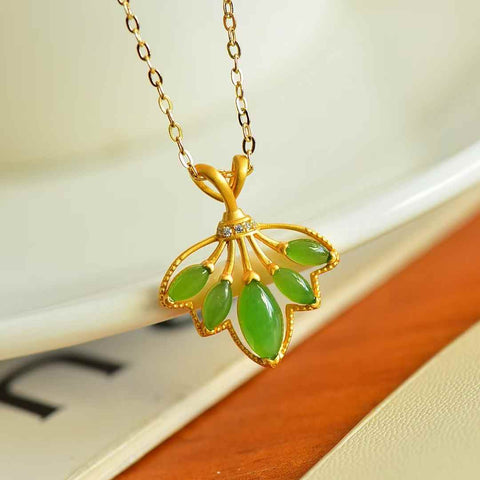 10715 Set Kalung Daun Maple Mata Kuda Jasper Alami dari 925 Perak Ukuran 5 * 10mm Giok bersih, halus dan hangat Sudah termasuk pajak pengiriman.