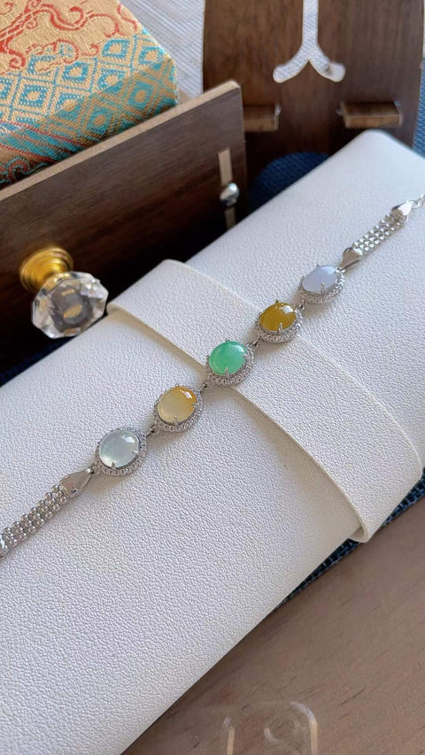 Gelang giok alami, material tambang lama, tekstur halus dan hangat, warna permen yang indah, dipasang pada perak 925, nilai uang yang sangat baik, ukuran batu permata 12x8, ukuran batu permata 7x8, termasuk ongkos kirim dan pajak.