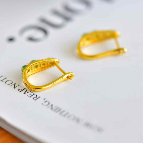【Nama】Anting-anting Giok Hetian Bertatahkan Perak S925  【Nomor Barang】12531-2# 【Spesifikasi】Batu Mentah: 3*3 cm (termasuk ongkos kirim dan pajak)