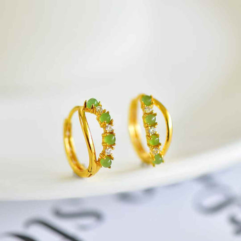 【Spesifikasi】Batu mentah: 2*2  【Nama】Anting-anting Giok Hetian Bertatahkan Perak S925  【Nomor Barang】12523-2# 【Spesifikasi】Batu mentah: 2*2 Termasuk ongkos kirim dan pajak.