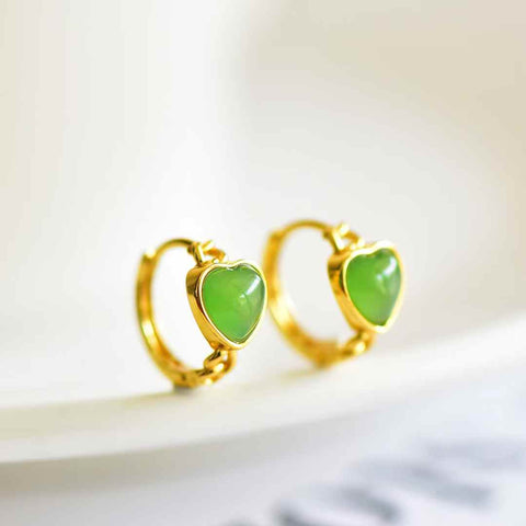 【Nama】Anting-anting Fashion Batu Giok Hetian Bertatahkan Perak Sterling S925  【Nomor Barang】12515-2# 【Spesifikasi】Batu Mentah: 6*6 cm Termasuk ongkos kirim dan pajak