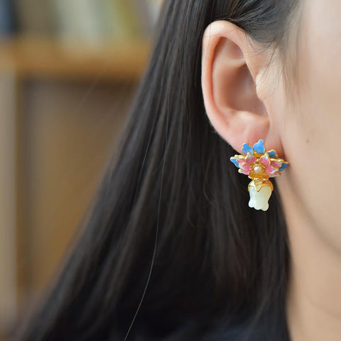 🎀🎀🎀7826-2# Anting Perak Sterling 925 dengan Giok Hetian dan Anggrek Lily of the Valley - Bunga lily of the valley melambangkan kembalinya kebahagiaan. Ongkos kirim dan pajak sudah termasuk.