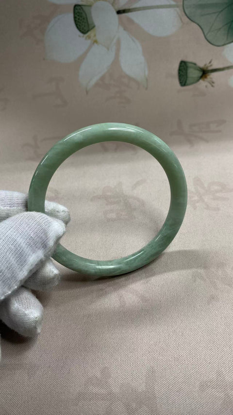 Gelang giok Xiuyan kuno berwarna hijau minyak yang indah - motif garis kecantikan, diameter dalam: 56,2 mm, termasuk ongkos kirim dan pajak.