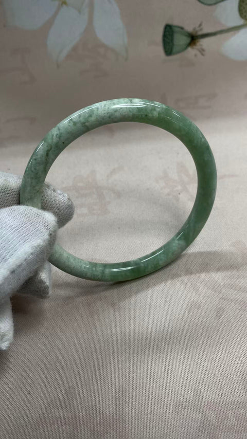 Gelang giok Xiuyan hijau minyak kuno yang indah – motif garis kecantikan, diameter dalam: 56,5 mm, termasuk ongkos kirim dan pajak.