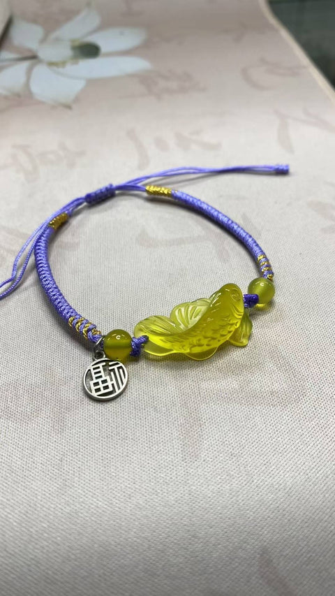 Kekayaan Berlimpah: Gelang giok Xiuyan yang indah, dipadukan dengan aksesori mewah, melambangkan keberuntungan dan kemakmuran seumur hidup. Ukuran: 28 x 14,6 mm. Harga sudah termasuk ongkos kirim dan pajak.