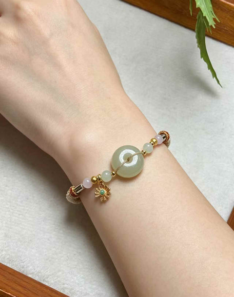 Gelang gesper pengaman giok Hetian | Kedamaian dan keberuntungan. Ukuran sekitar 14×6mm. Termasuk ongkos kirim dan pajak.