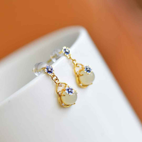【Nama】Anting-anting Fashion Bentuk Drum Bulat Bertatahkan Giok Hetian dari Perak Sterling S925  【Nomor Barang】8283-2# 【Spesifikasi】Batu Mentah: 6*6 cm (termasuk ongkos kirim dan pajak)