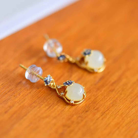 【Nama】Anting-anting Fashion Bentuk Drum Bulat Bertatahkan Giok Hetian dari Perak Sterling S925  【Nomor Barang】8283-2# 【Spesifikasi】Batu Mentah: 6*6 cm (termasuk ongkos kirim dan pajak)