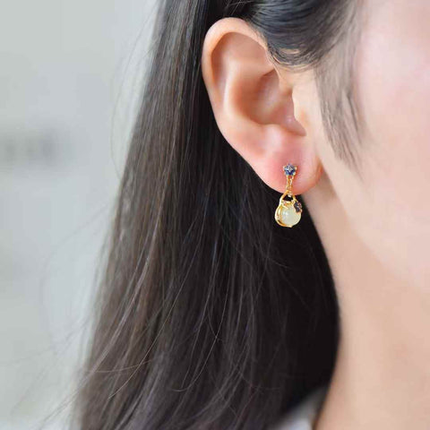 【Nama】Anting-anting Fashion Bentuk Drum Bulat Bertatahkan Giok Hetian dari Perak Sterling S925  【Nomor Barang】8283-2# 【Spesifikasi】Batu Mentah: 6*6 cm (termasuk ongkos kirim dan pajak)